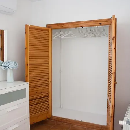 בית נופש Sun-kissed Cozy